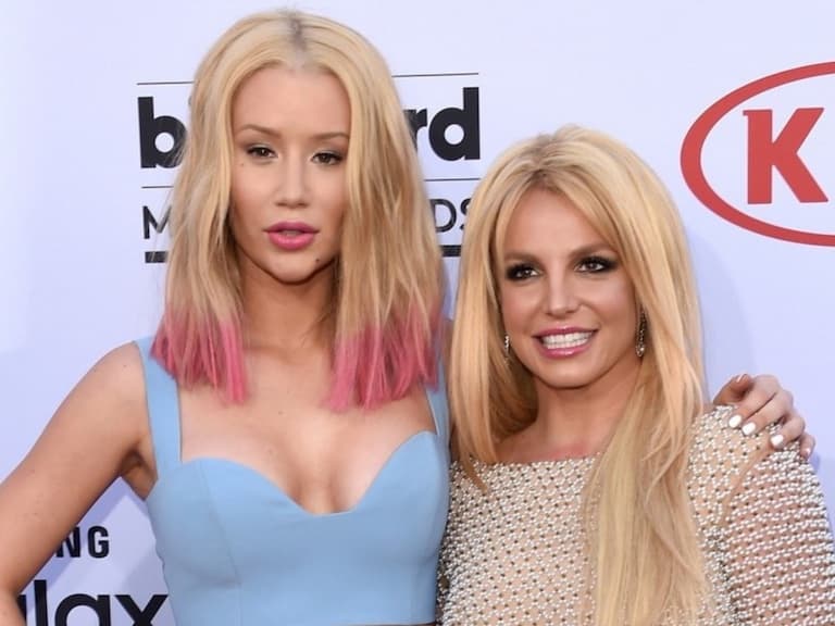 Iggy Azalea 證實布蘭妮幕後悲慘遭遇是真的:「連喝幾瓶水都要跟她爸申報!」