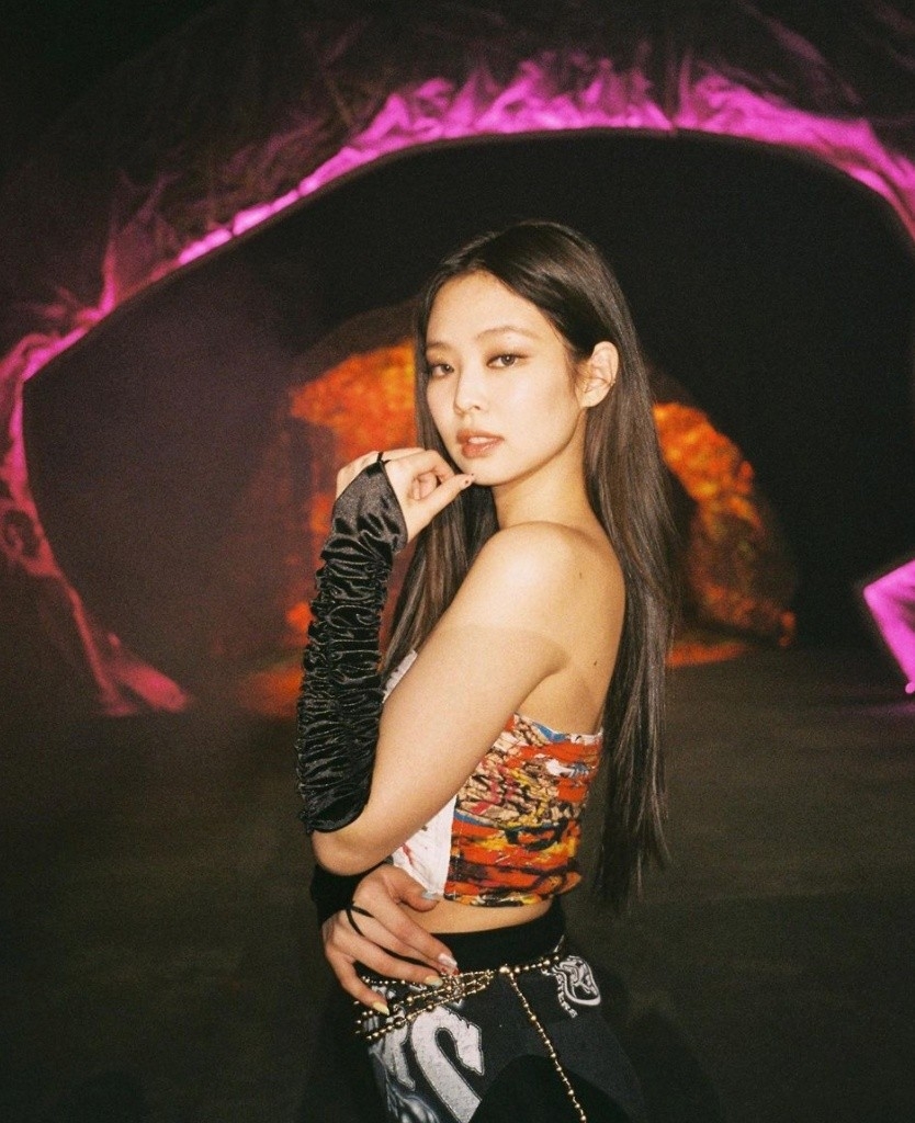 https://www.instagram.com/jennierubyjane/