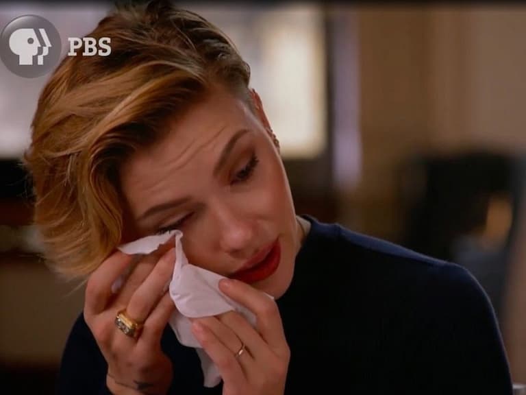 史嘉蕾喬韓森 Scarlett Johansson 首次得知「黑寡婦」被賜死那一天：「我心碎了，躲在浴室裡大哭！」