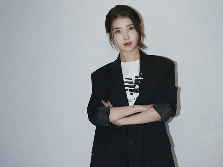 IU 李知恩正式成為 New Balance 形象大使!球鞋又要賣爆啦!
