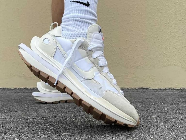 Sacai 聯名、New Balance 等 5 款「必入手麂皮球鞋」推薦，就算超難保養還是每雙必買爆！