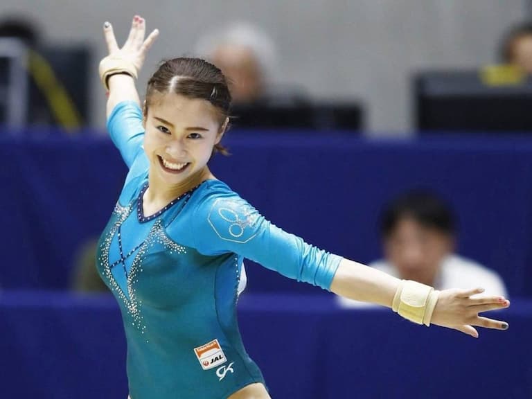 東京奧運/日本 21 歲體操女孩杉原愛子無緣獎牌,甜美笑容、緊身衣卻成為話題~