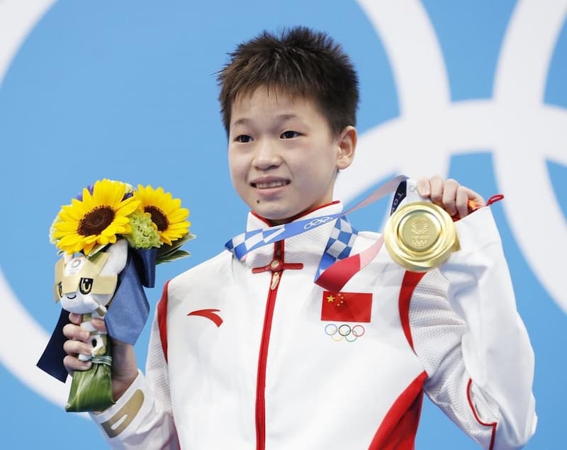 中國 14 歲選手全紅嬋拿到奧運金牌，而這是她第一次參加奧運