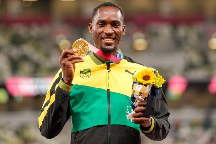 牙買加跨欄選手 Hansle Parchment 人生第一面金牌
