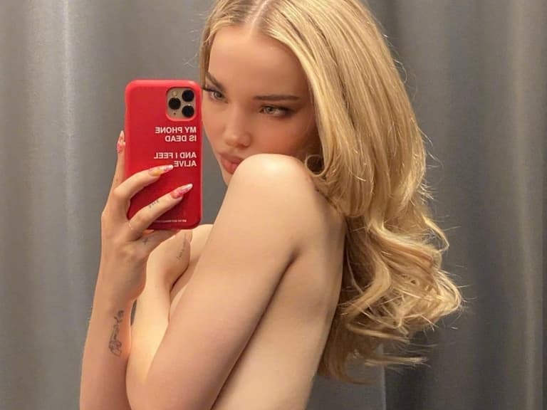 真人版《飛天小女警》泡泡曬出性感寫真，25 歲 Dove Cameron 上空火辣自拍！