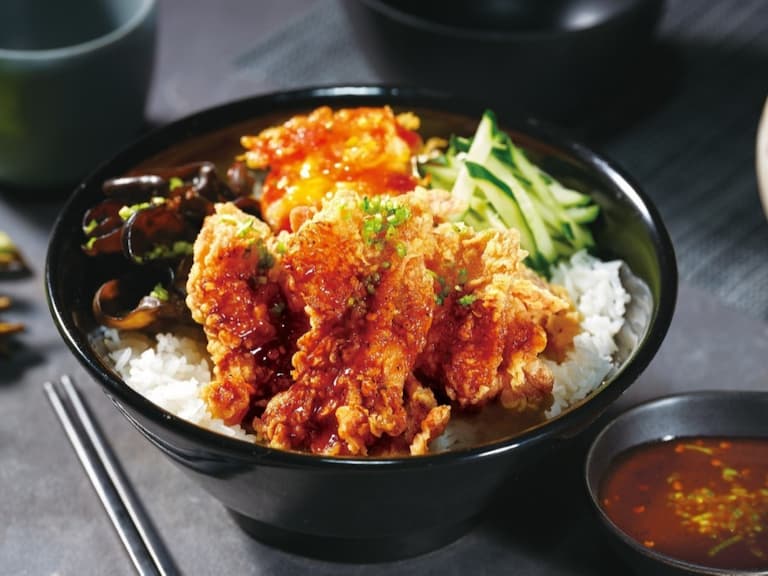 夏日必吃 3 家開胃泰式料理推薦，手搖、合菜、火鍋、餐盒通通都有！