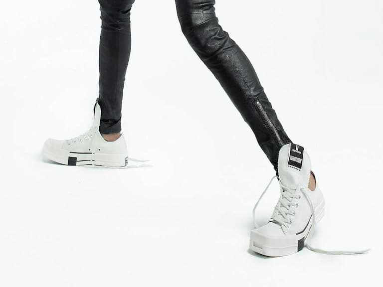 推薦 Nike、New Balance 與 Converse 等 5 雙 2021 必入手「小白鞋」盤點!