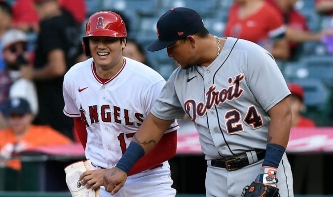 先前 Miguel Cabrera 曾偷摸小翔平，讓不少人笑翻