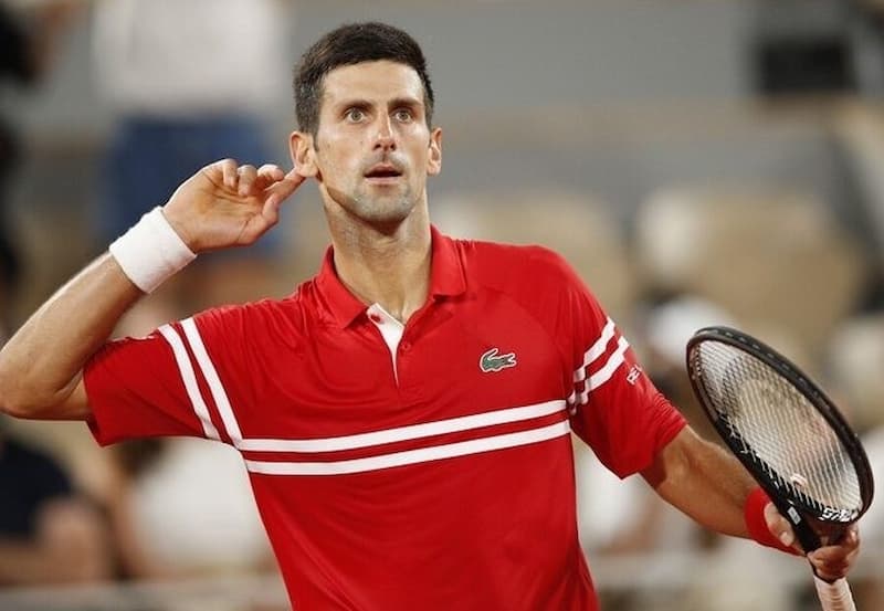 球王「小丑」Novak Djokovic 也遇過希臘新星比賽上廁所問題