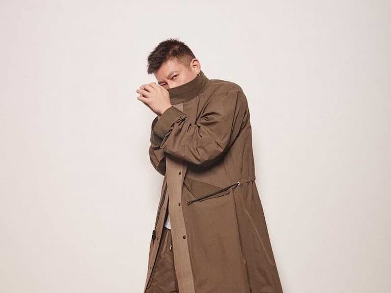 CLOT、Undercover 攜手最新 Sacai x Nike LDWaffle 上腳、細節照流出,鞋頭們出事了!