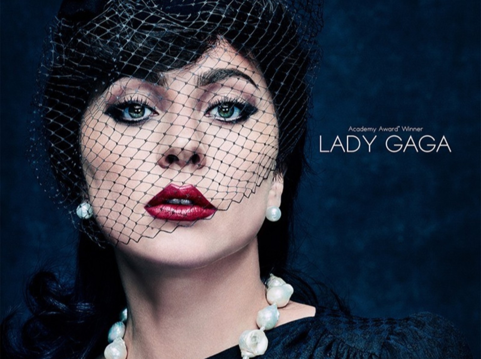 《Gucci：豪門謀殺案》的大型時尚現場！跟著 Lady Gaga 透析上世紀末的時尚風格和 Gucci 品牌經典！