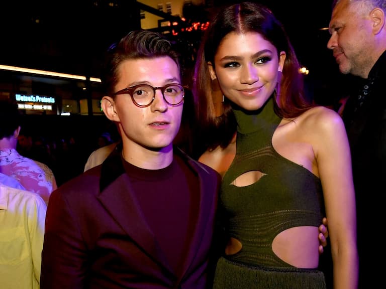 湯姆荷蘭再度被抓包主動放閃蜘蛛女 Zendaya ,IG 公然調情粉紅泡泡滿天飛!