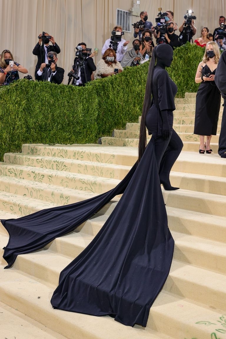 金卡戴珊（Kim Kardashian）MET Gala 造型前衛！