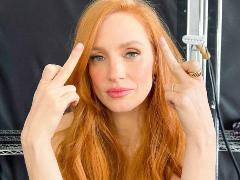 潔西卡雀絲坦 Jessica Chastain 談如何消化網友惡意攻擊：「社群網站可以是一個很消極的地方⋯」