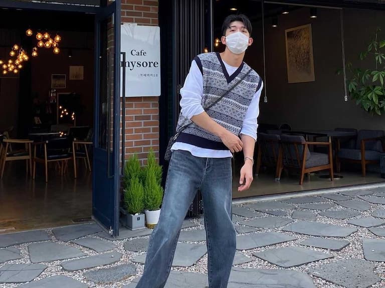 美式街頭、簡單黑白配等 5 款大學生開學造型風格範例盤點，誰還敢說男士時裝超難搭！