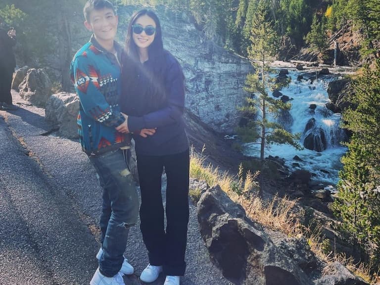 陳冠希 IG 貼文與老婆秦舒培甜蜜放閃，並親自曝光「或將有第二胎」！