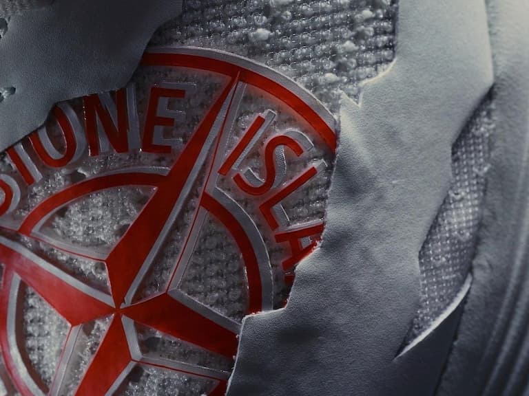 Stone Island x New Balance 聯名終於釋出!使用專業跑鞋 RC ELITE_SI 外型給過嗎?