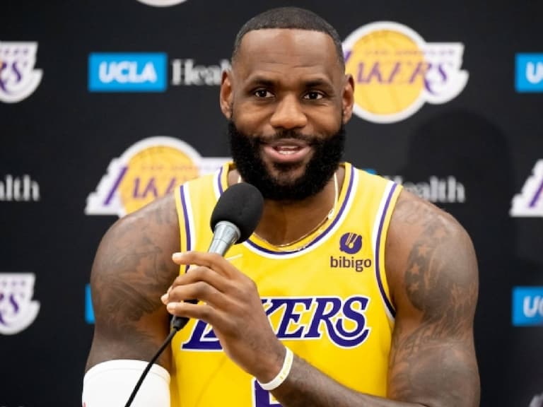 NBA/「詹皇」LeBron James 期待湖人六巨頭合作:「我超級興奮,我知道今晚肯定睡不著」