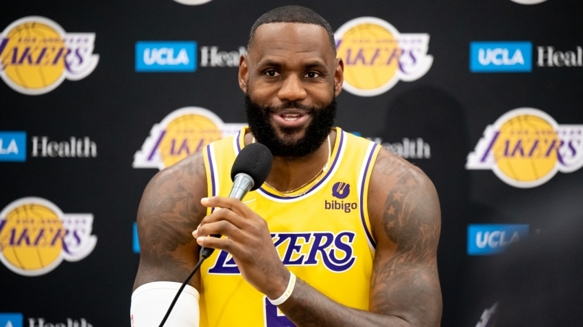 湖人隊一哥「詹皇」LeBron James 非常開心球隊大換血，以及資深球員回歸