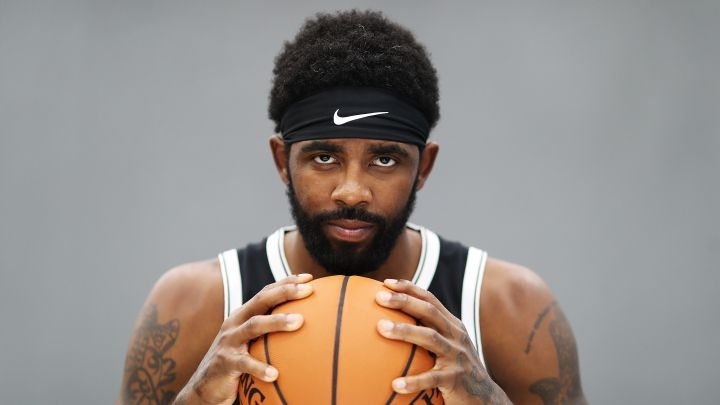 Kyrie Irving 的打球風格吸引不少粉絲，但做事方式及想法引起許多爭議