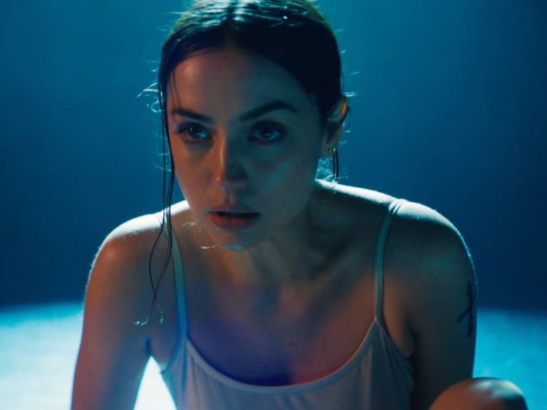 《捍衛任務：復仇芭蕾》安娜德哈瑪斯 Ana de Armas 顏值身材開大絕，全靠 4 招保養技巧！