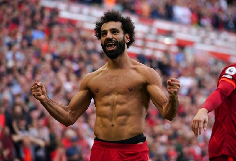 有「埃及梅西」稱號的利物浦前鋒 Mohamed Salah 為 175 公分身高，是英超知名球星～