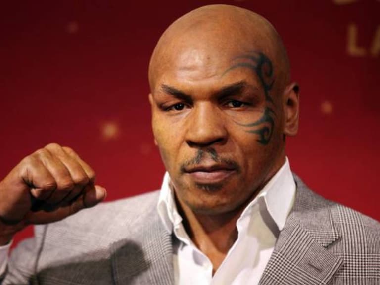 拳王泰森 Mike Tyson 鬆口要求「28 億」，和網紅兄弟  Jake Paul、Logan Paul 對戰！