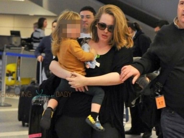 「妳不再愛我的爸爸了嗎?」愛黛兒首談離婚,心碎面對 9 歲兒子提問!