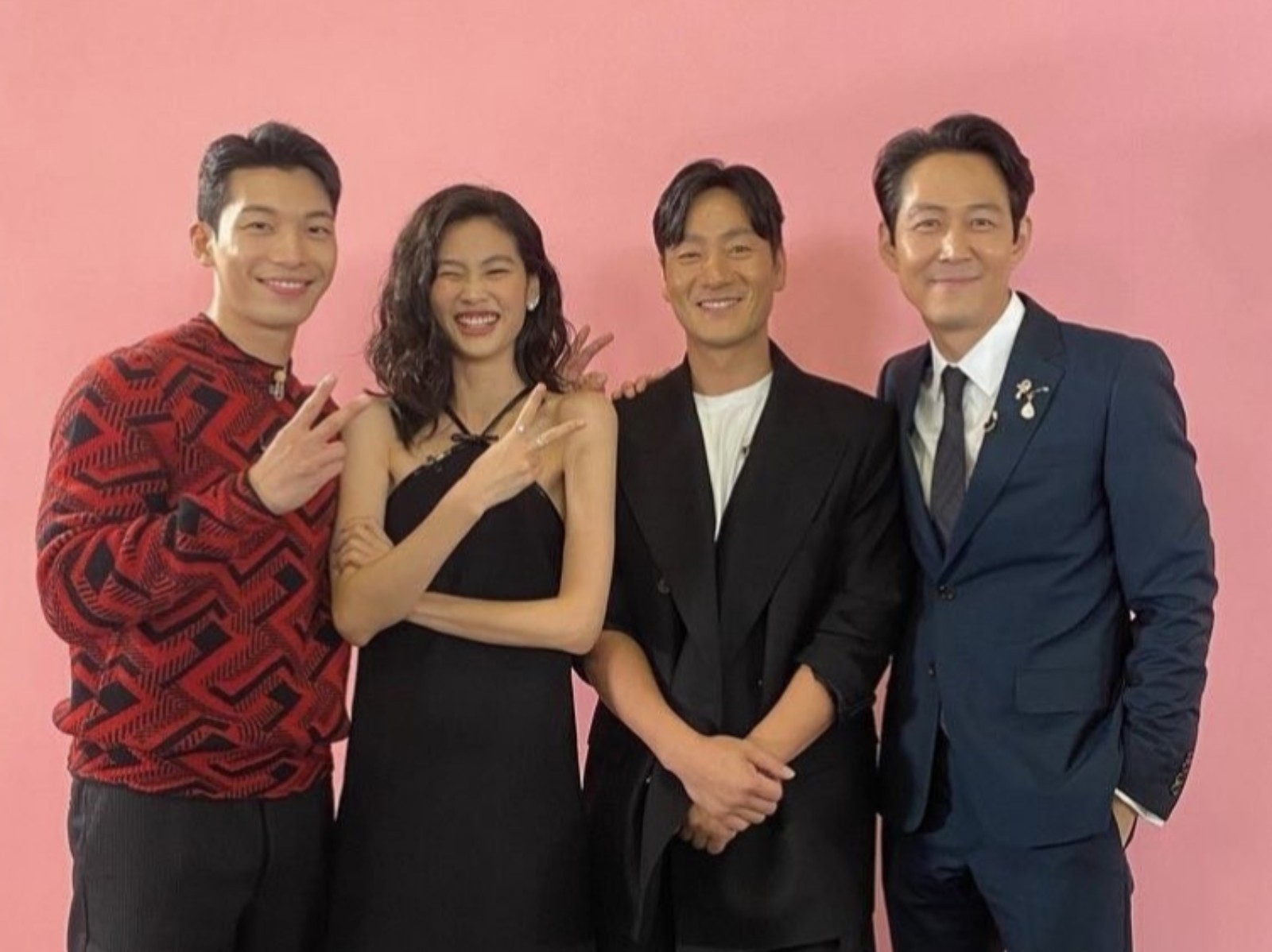 Netflix《魷魚遊戲》4 韓演員首次美國專訪，全靠鄭浩妍「流利英文」鎮場！