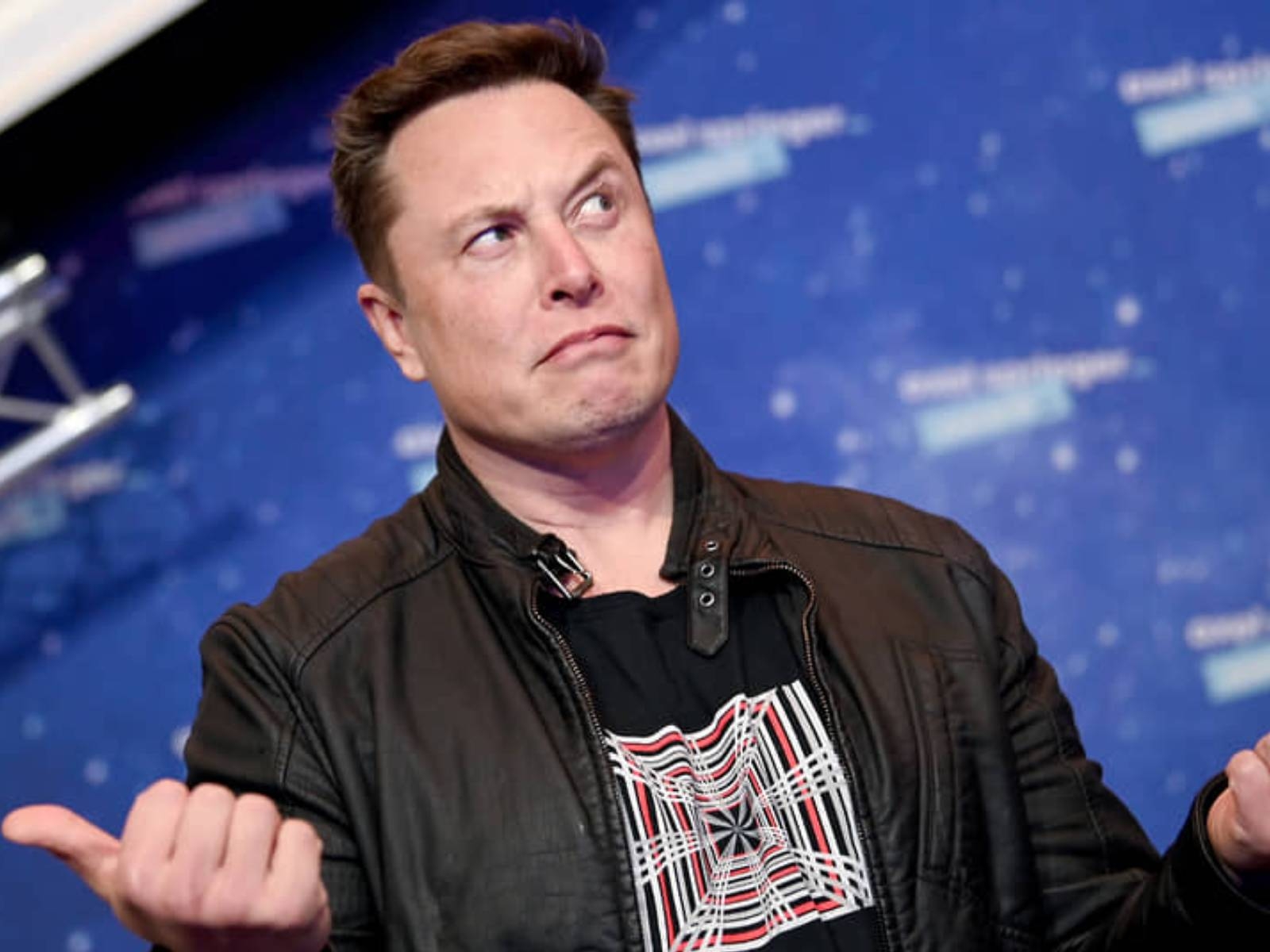 馬斯克靠 SpaceX 榮登「全球首富」，故意留言貝佐斯：你是全球第二富豪！