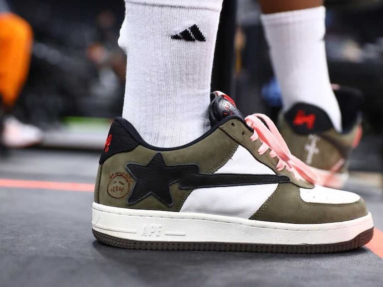 NBA 球星 Lillard 晉身「品牌管理大師」腳踩著客製 Travis Scott 聯名款，讓眾鞋迷驚呼！
