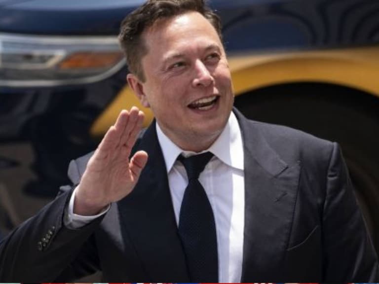 特斯拉市值達 27 兆,馬斯克靠 10 萬台 Model 3 電動車大單「一天內賺 1 兆台幣」!