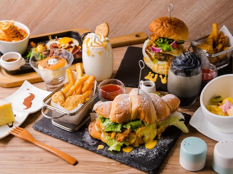 2021 年 11 月餐飲優惠／12 間「國家級邊緣人優惠」報你知，手搖、餐廳、飯店通通有！