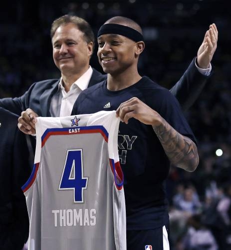 Isaiah Thomas 在塞爾提克成為球隊球星並連續 2 年被選進 NBA 全明星賽