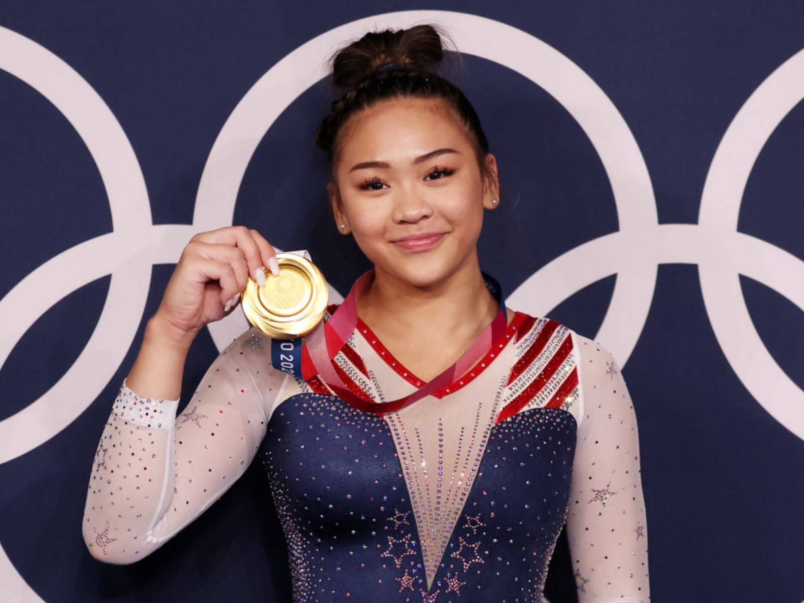 亞裔奧運金牌 Sunisa Lee 被種族主義者攻擊，遭罵：「ching chong 滾回去」！