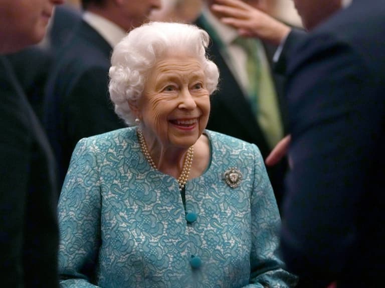 英國女王最常通話名單曝光！除了女兒安妮公主，另一位不是老公竟是馴馬師！