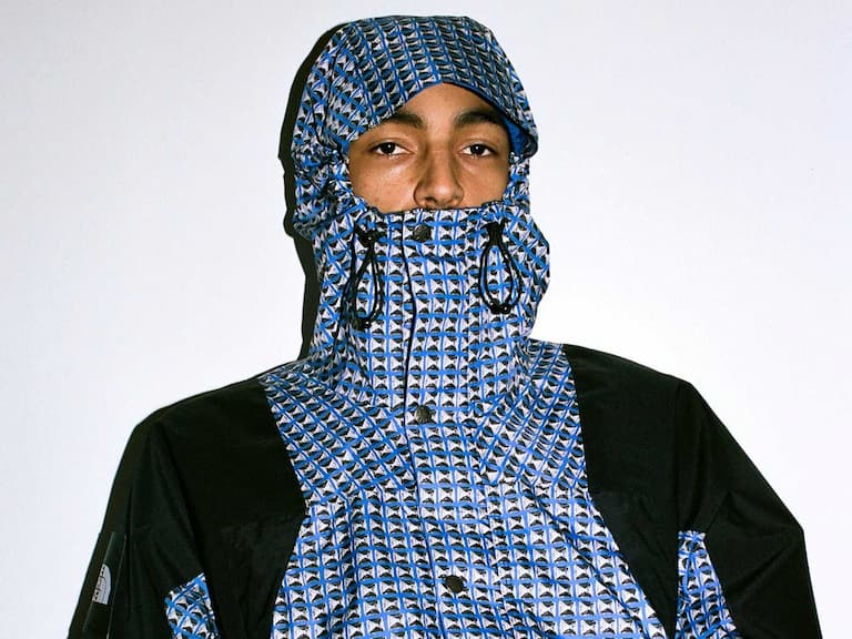 Supreme 聯名外套、Mystery Ranch 小包等 5 款「戶外機能」單品推薦，露營最帥就是你！