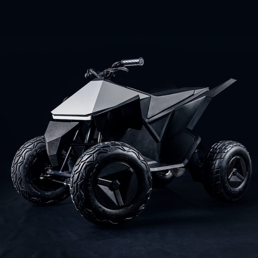 5 萬電動摩托車 Cyberquad 兒童版，特斯拉官網開售幾小時內就賣光