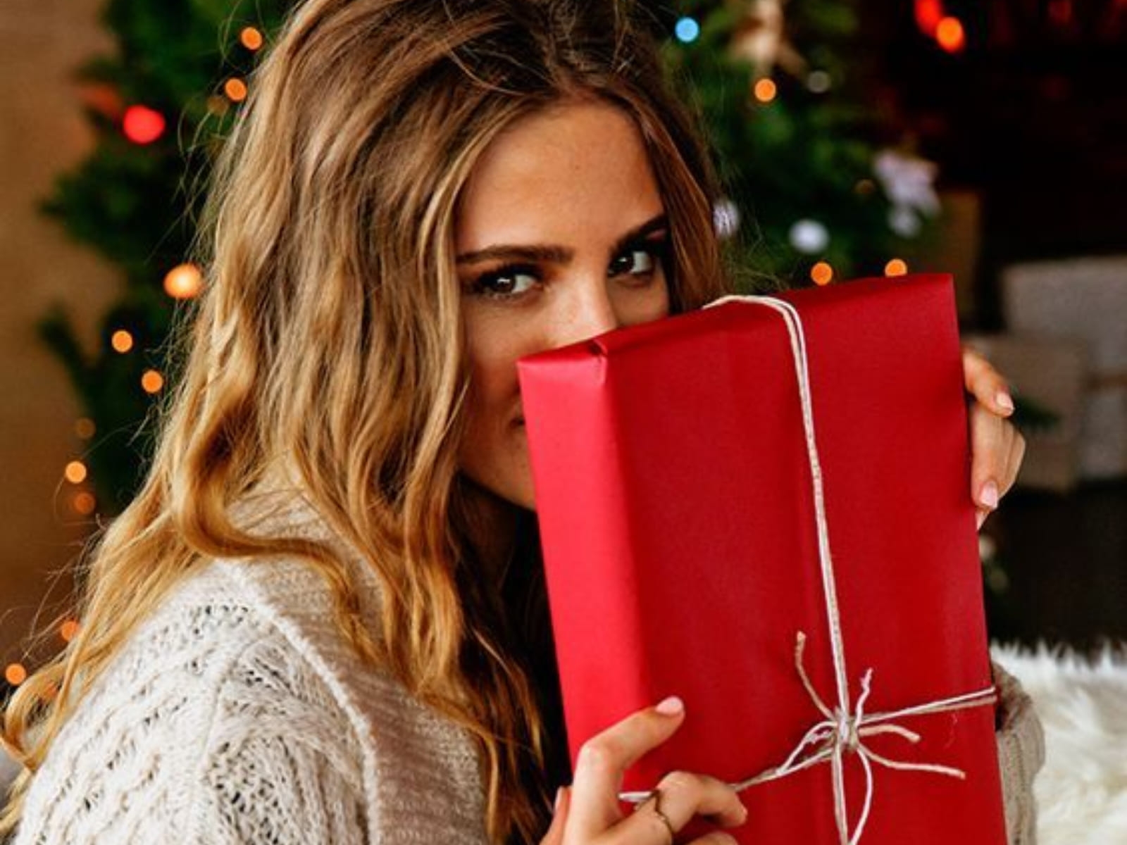 DCARD 女網友票選「最不想收到的美妝聖誕禮物」TOP.3，加碼推薦 6 款必勝聖誕禮物