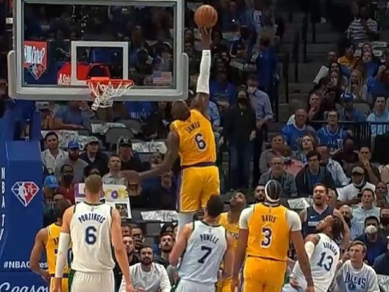 NBA／「詹皇」快 37 歲起跳蓋火鍋太驚人，頭逼近籃板引網友熱議：他真的是人類？