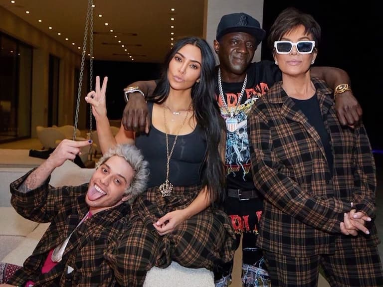 皮特戴維森魅力無法擋!連金卡戴珊母親 Kris Jenner 都超愛,幫他在豪宅過 28 歲生日!