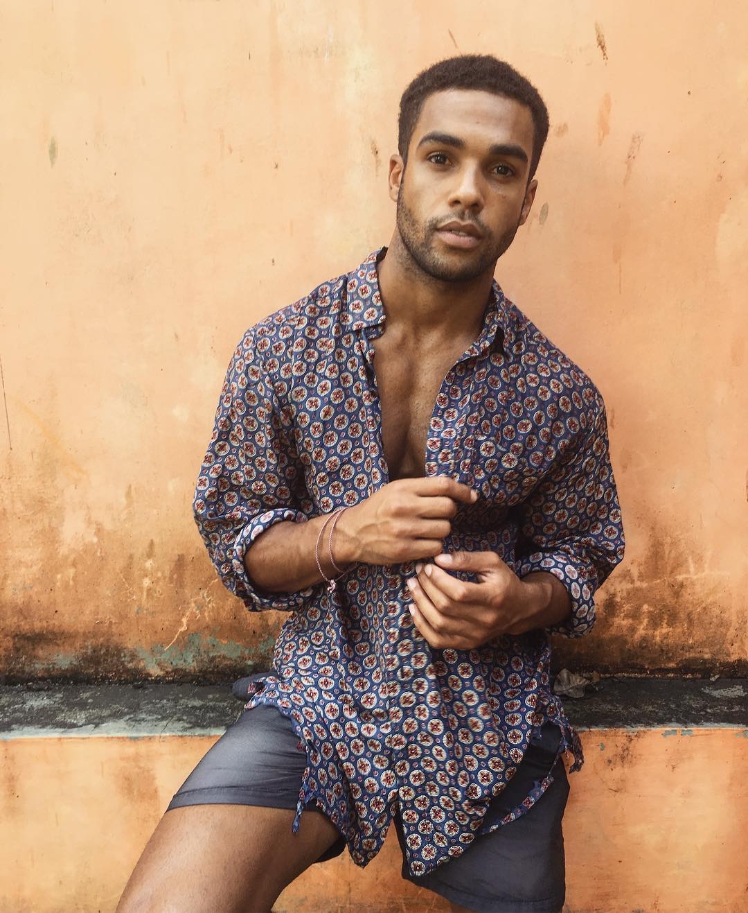 艾蜜莉在巴黎 Lucien Laviscount