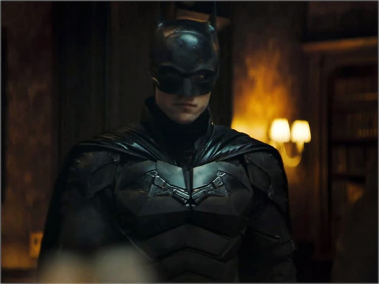 羅伯派汀森 Robert Pattinson DC《蝙蝠俠》新預告曝光:不只打鬥戲精彩,肌肉量更是創新高!