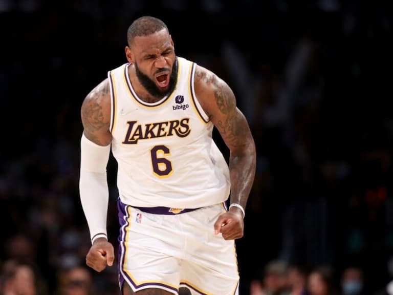 NBA/詹皇 LeBron James 大唱 Jay-Z 饒舌歌,「你們太好笑,還想成為我」疑似喊話酸民!