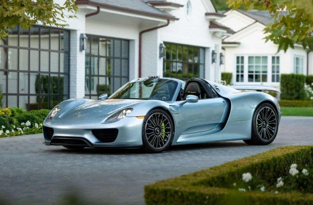 有著特殊色烤漆的保時捷 918 Spyder