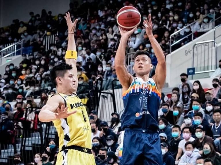 PLG／P. League+ 引五萬人觀看！39 歲林志傑 VS 37 歲楊敬敏對轟，網友：「扣掉主場哨真的好看」！
