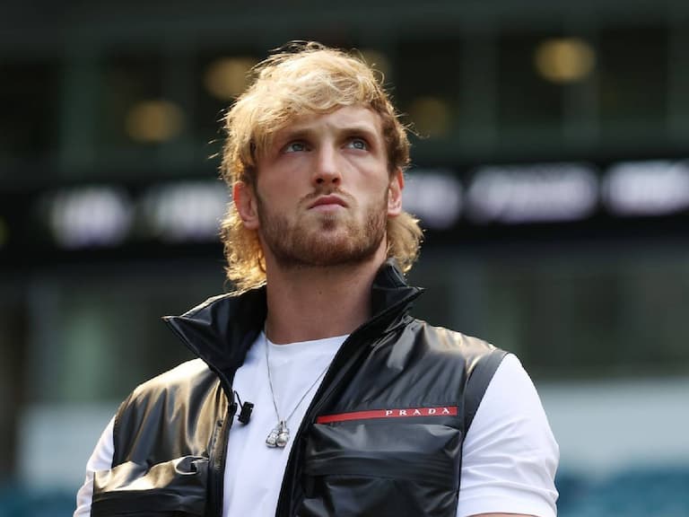 「炫富拳王」梅威瑟遭網紅 Logan Paul 嗆是黃鼠狼，兩人對戰 5.5 億酬勞至今 6 個月還沒付錢！