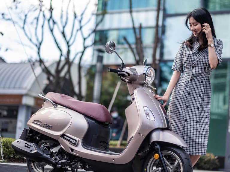 Fiddle新世代風格車，幻彩新色登場，全台試乘體驗，智慧油電科技魅力！