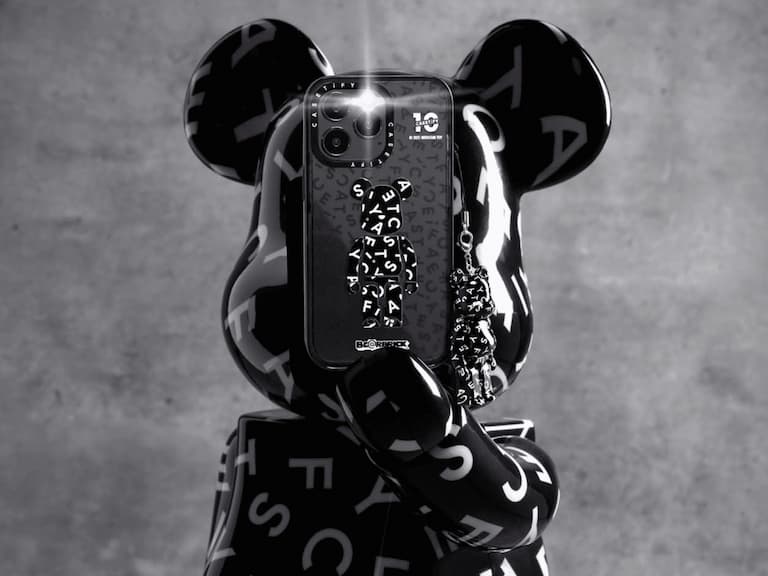 BE@RBRICK x CASETiFY 聯名推出 Apple 全系列保護殼，iPhone 手機殼、潮熊公仔全都有！