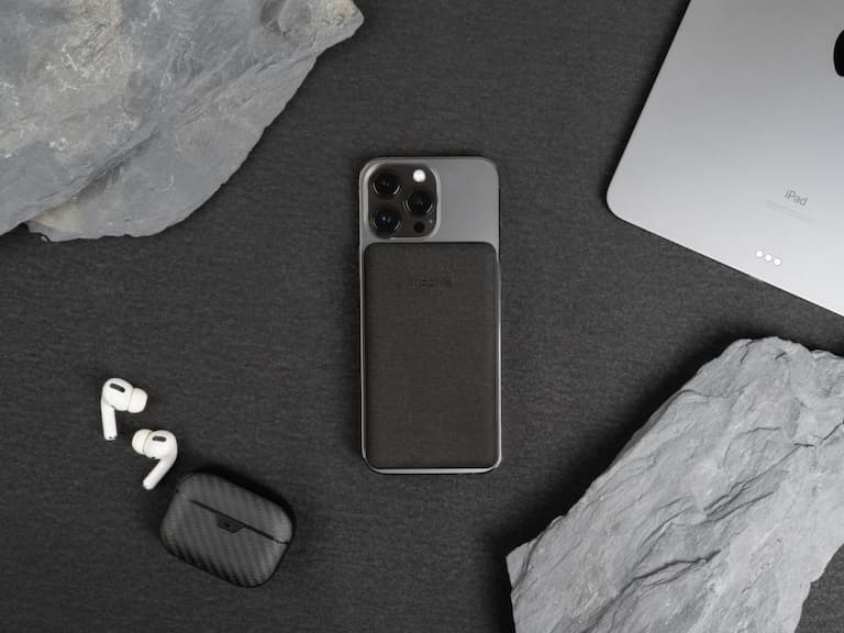 別讓充電線綁住你的人生！「mophie 5K 磁吸行動電源」從此能綁住你的只有月老的紅線！